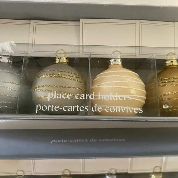 Pier 1 imports 2 sets of place card holders Christmas bulbs 12 total/24 cards - Picture 2 of 4